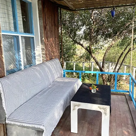 Гостьовий будинок Zbb &